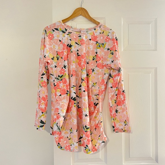 Isabel Maternity by Ingrid & Isabel Other - Isabel maternity floral sherbet color long sleeve rash guard top